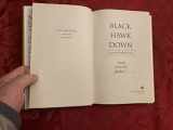 9780871137388-0871137380-Black Hawk Down: A Story of Modern War