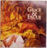 9780931537165-0931537169-With Grace & Favour: Victorian & Edwardian Fashion in America