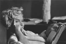 9780714842400-0714842400-Marilyn Monroe, New York, 1956: Elliott Erwitt Snaps